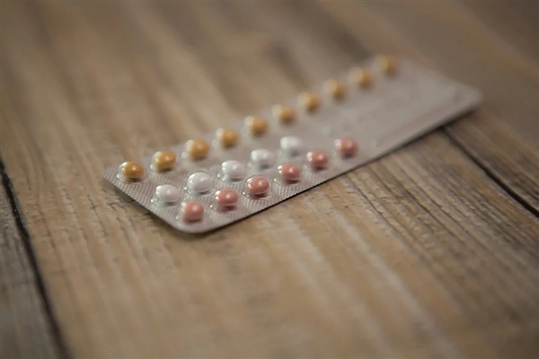 口服避孕药可能影响女性大脑重要区域:或导致抑郁(避孕药会影响大脑吗)